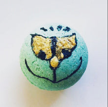 Load image into Gallery viewer, Holiday Bath bombs box gift set
